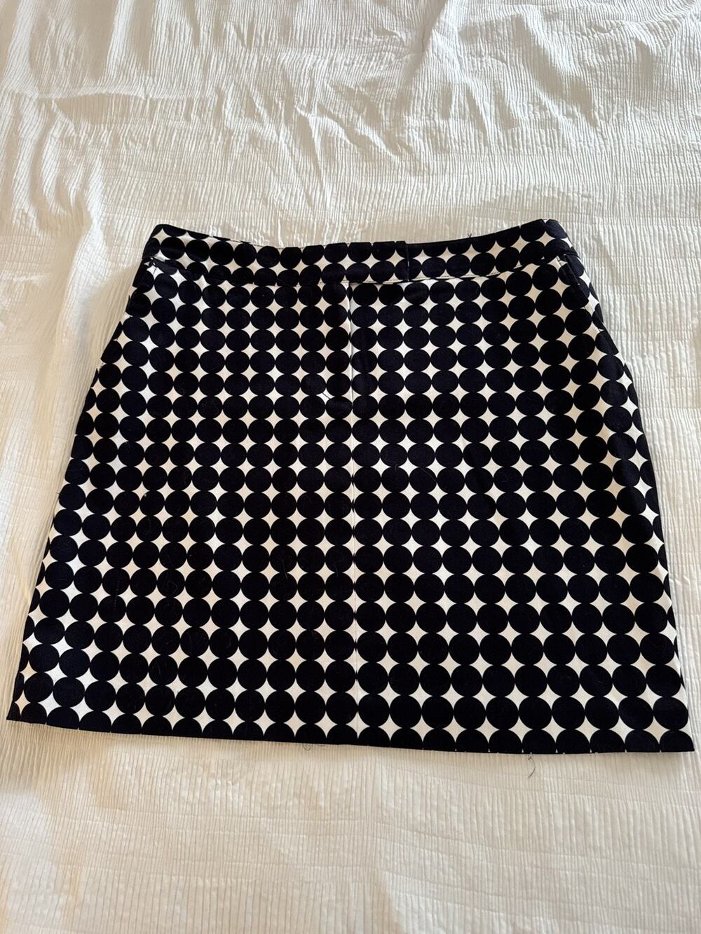 Larry Levine Navy Blue White Circlel Stretch Mini Skirt Geometric Pockets Preppy